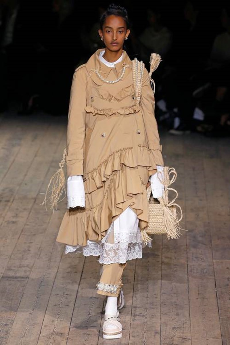 Γιατί όλες φορούν πέρλες; H τάση που αγαπάμε + 11 κομμάτια-έρωτας - εικόνα 1