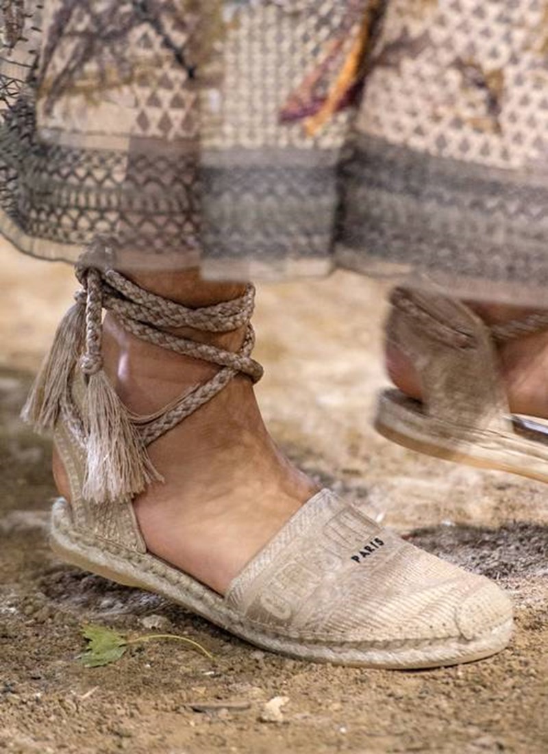 Τα 8 shoe trends που θα φοράμε non-stop το 2020 - εικόνα 16