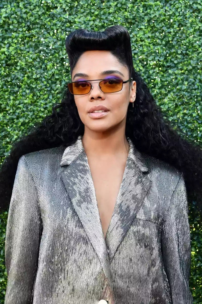 8 σύγχρονα χτενίσματα με '50s αέρα από τις μεγαλύτερες σταρ - εικόνα 7