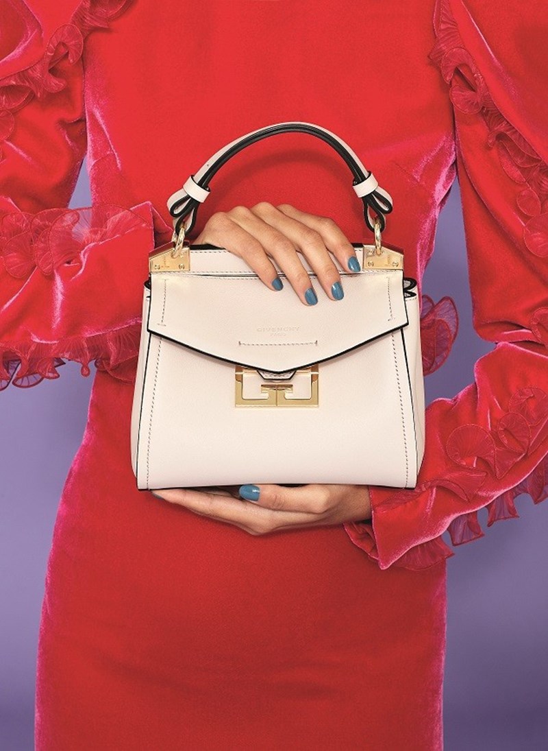 Τα αξεσουάρ της νέας σεζόν σε πρώτο πλάνο - εικόνα 1