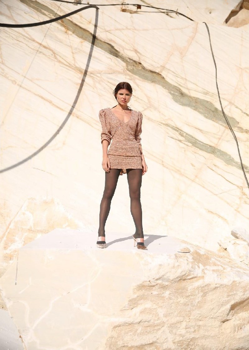 Studio 83: Θηλυκότητα στο μάξιμουμ - εικόνα 9