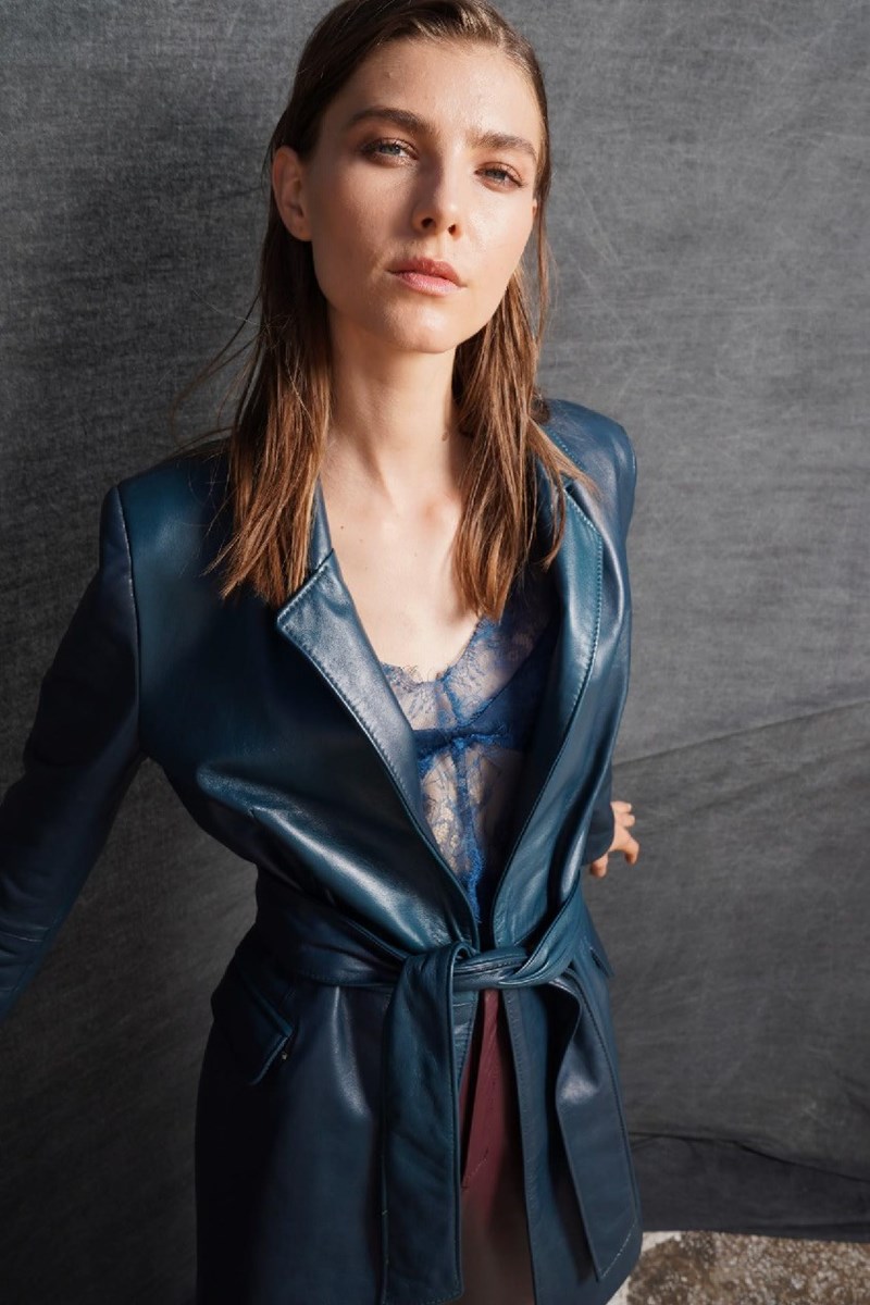 Studio 83: Θηλυκότητα στο μάξιμουμ - εικόνα 11