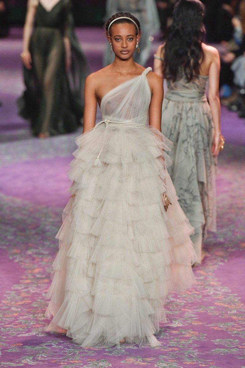 9 Haute Couture δημιουργίες που έκαναν την καρδιά μας να χτυπήσει δυνατά - εικόνα 6