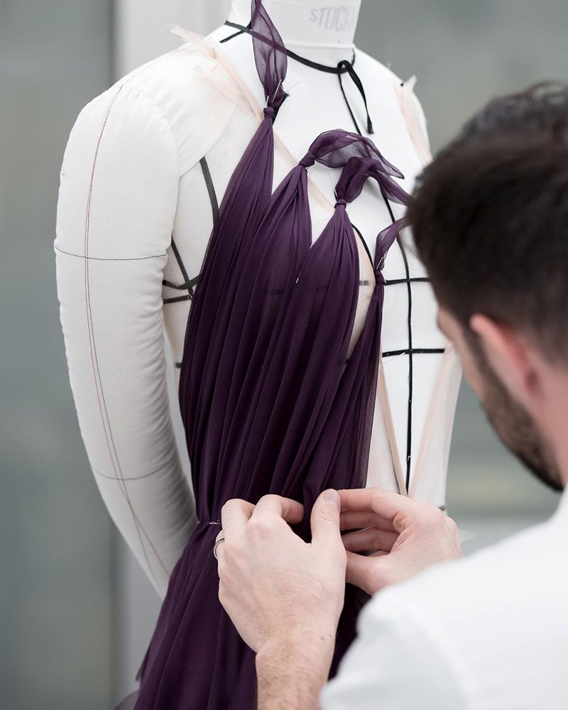 Πώς δημιουργήθηκαν τα μαγευτικά φορέματα Υψηλής Ραπτικής του οίκου Dior; - εικόνα 1