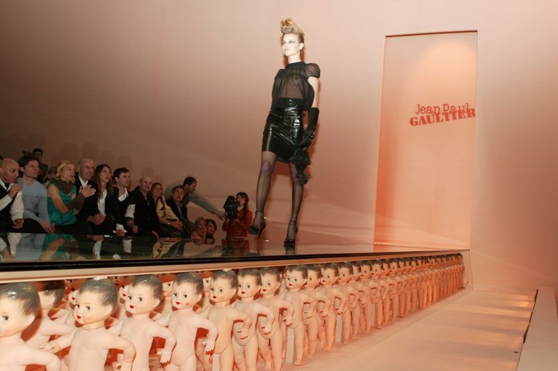 Jean Paul Gaultier: 50 χρόνια ιστορίας μέσα από τα καλύτερα shows του - εικόνα 5