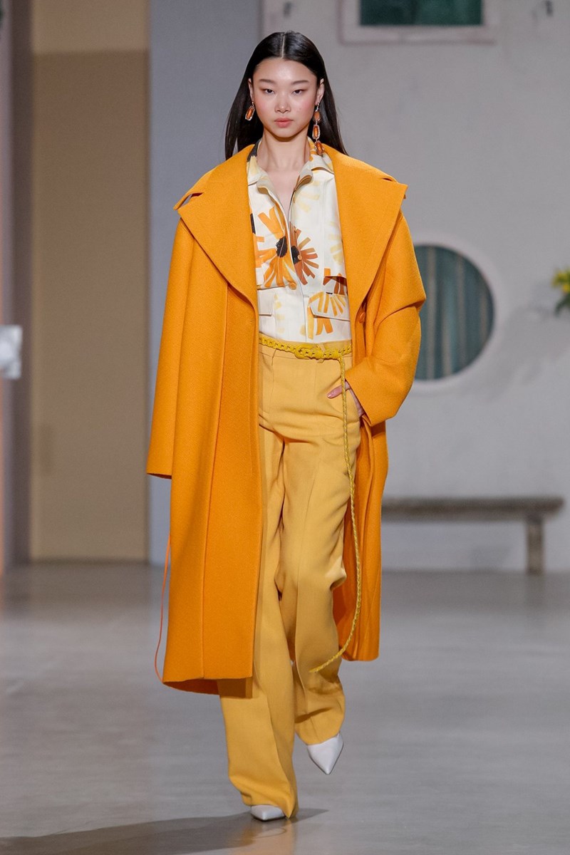 5 χρώματα που πρέπει να προσθέσεις άμεσα στο στυλ σου - εικόνα 1