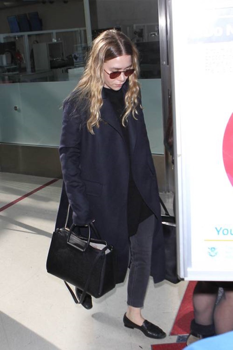 Mary-Kate & Ashley Olsen: 5 basics που δεν λείπουν ποτέ από την γκαρνταρόμπα τους - εικόνα 3