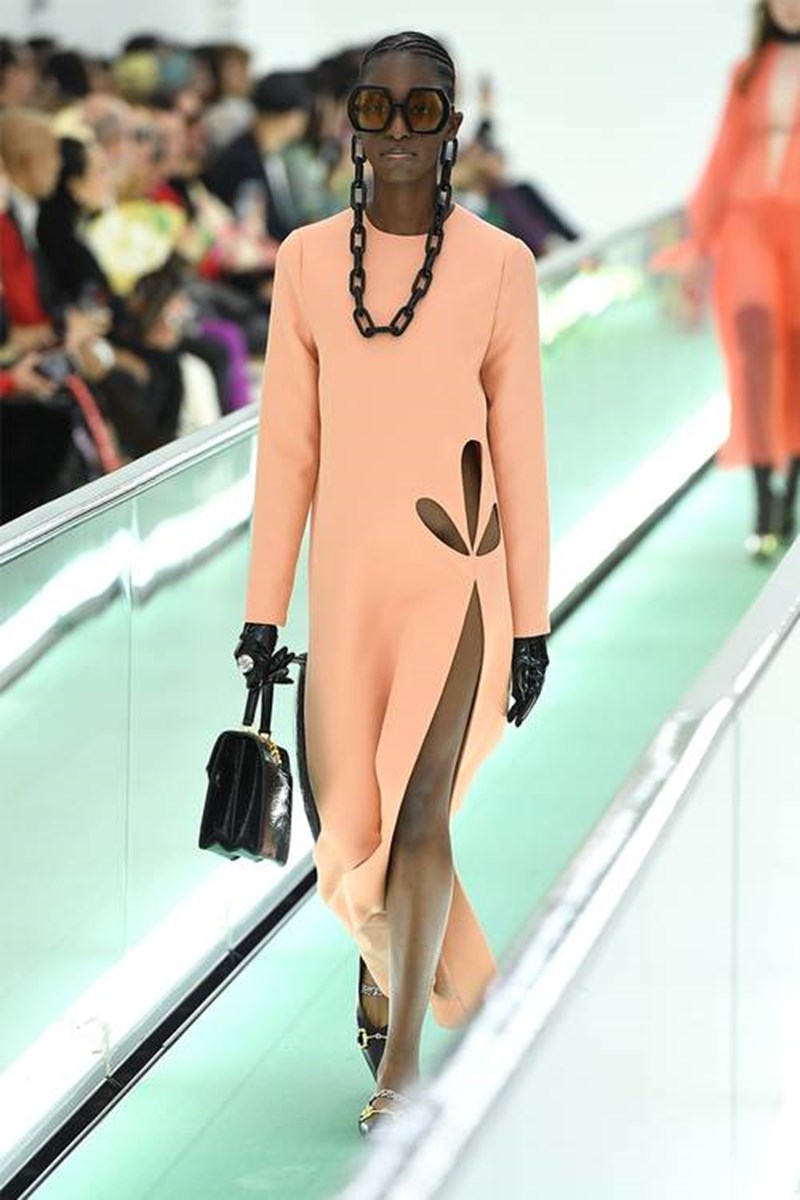 Άνοιξη 2020: 6 φορέματα από τα ντεφιλέ που πρέπει να βάλεις στη λίστα σου - εικόνα 3