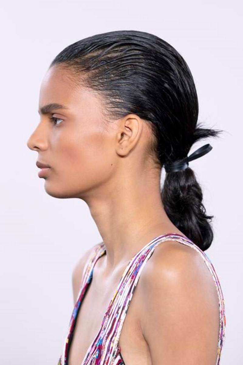 Οι μεγαλύτερες τάσεις στα μαλλιά κατευθείαν από τα ντεφιλέ - εικόνα 1