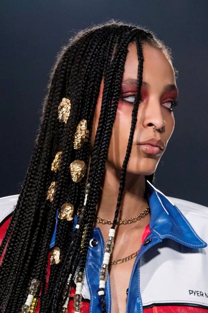 Οι μεγαλύτερες τάσεις στα μαλλιά κατευθείαν από τα ντεφιλέ - εικόνα 10