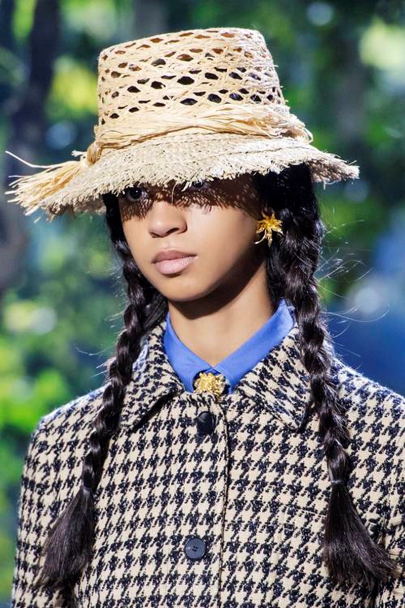 Οι μεγαλύτερες τάσεις στα μαλλιά κατευθείαν από τα ντεφιλέ - εικόνα 8