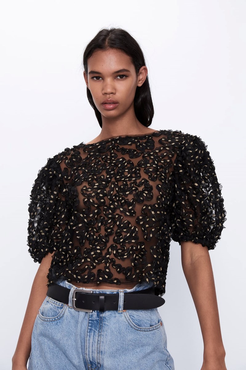 H Kendall Jenner φόρεσε το τέλειο βραδινό τοπ + 6 σχέδια από τα Zara για να επιλέξεις - εικόνα 2