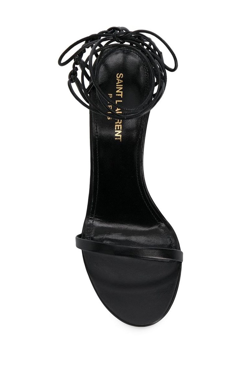 Minimal style για πάντα: 10+1 κομμάτια για να είσαι απλή αλλά όχι βαρετή! - εικόνα 7