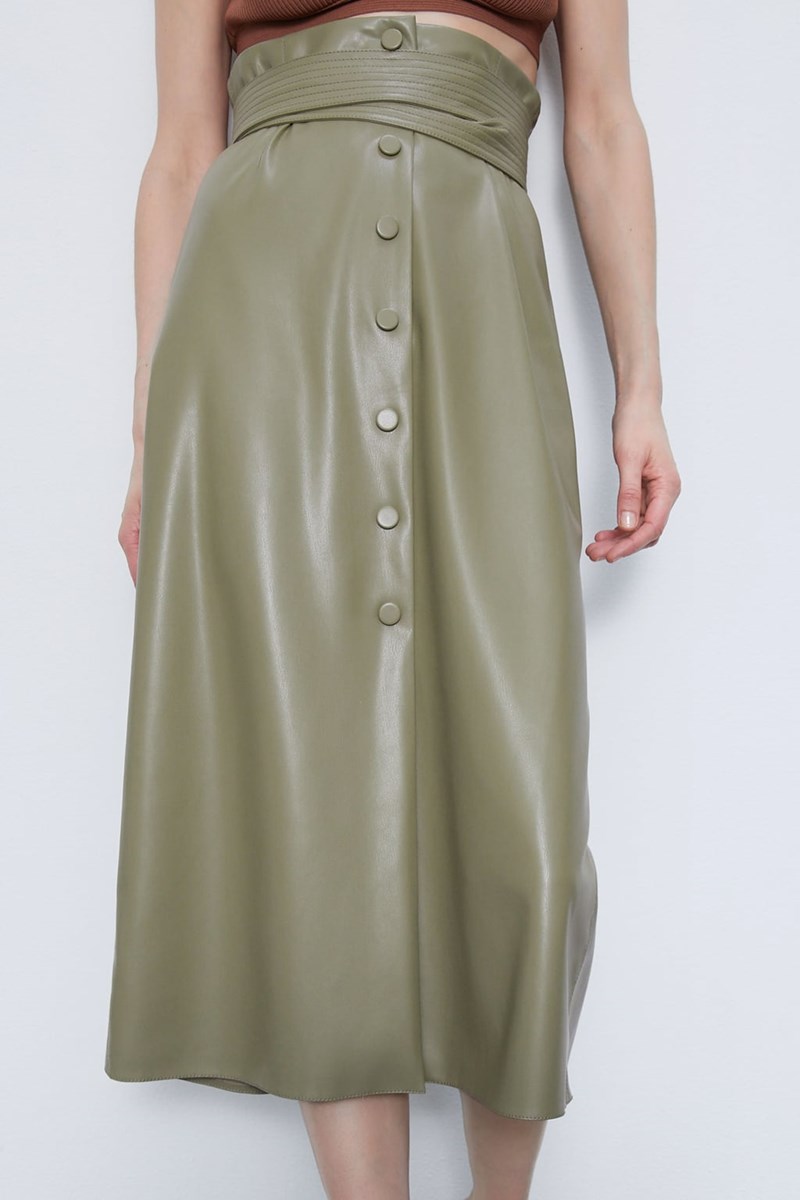 7 σούπερ κομμάτια από τα Zara για να αλλάζεις στυλ κάθε μέρα της εβδομάδας - εικόνα 1