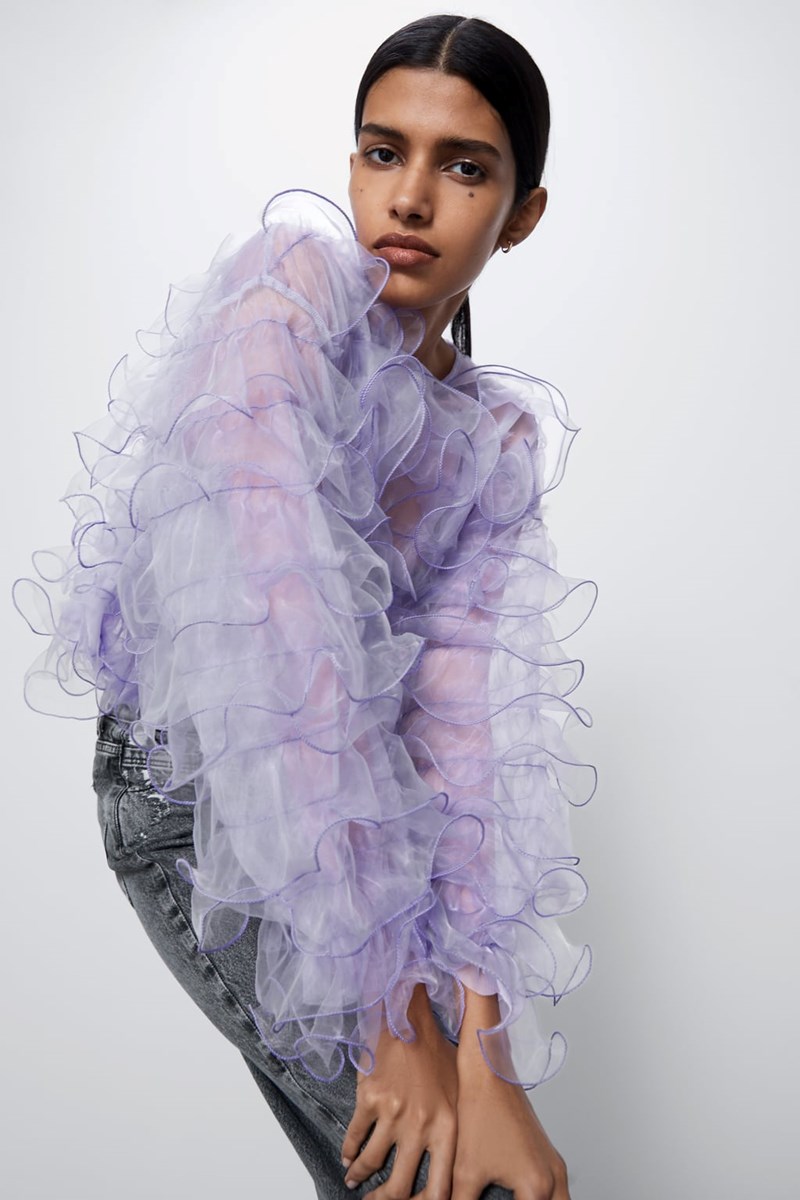 H Kendall Jenner φόρεσε το τέλειο βραδινό τοπ + 6 σχέδια από τα Zara για να επιλέξεις - εικόνα 3