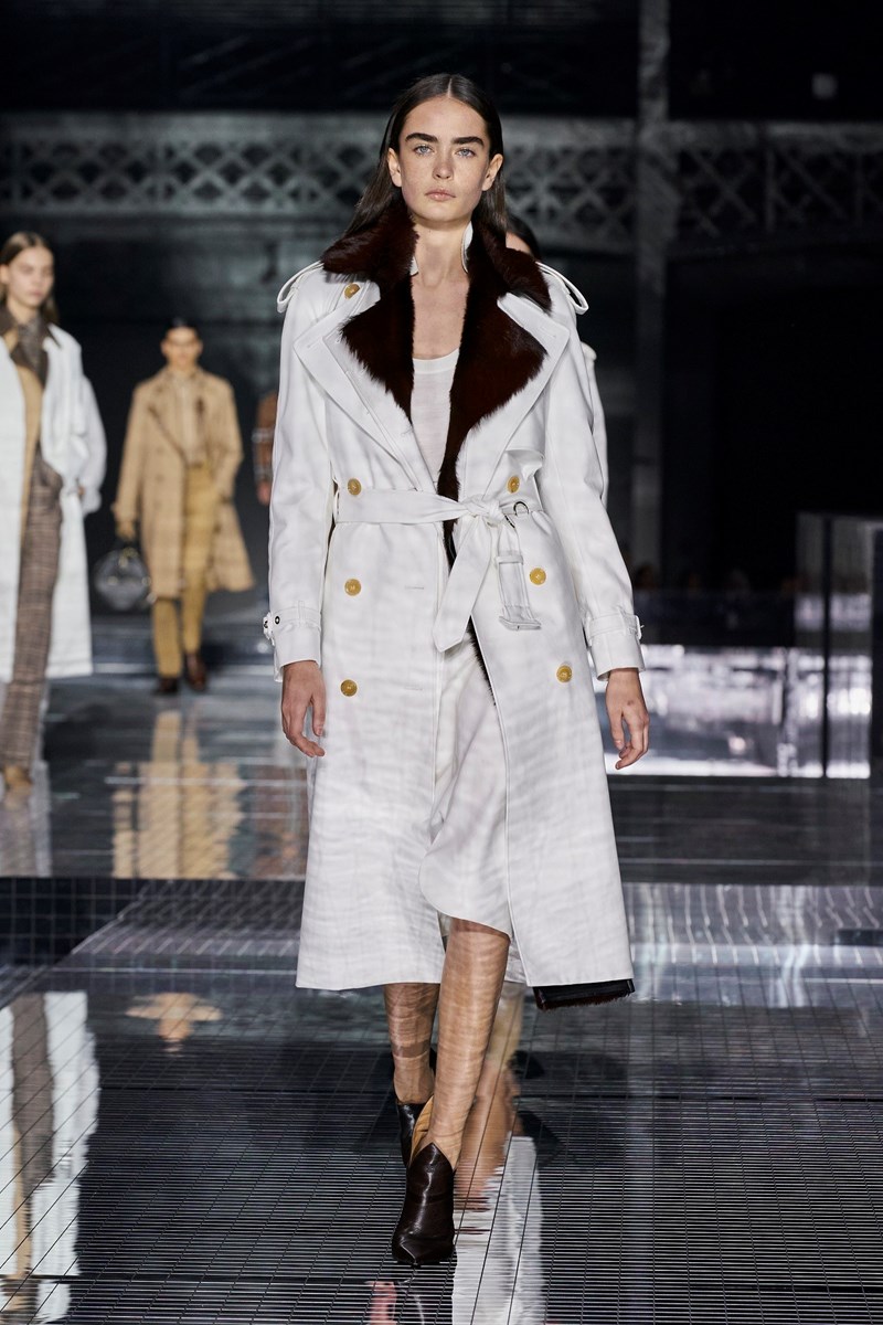 LFW: Το show του οίκου Burberry ήταν όνειρο! - εικόνα 4