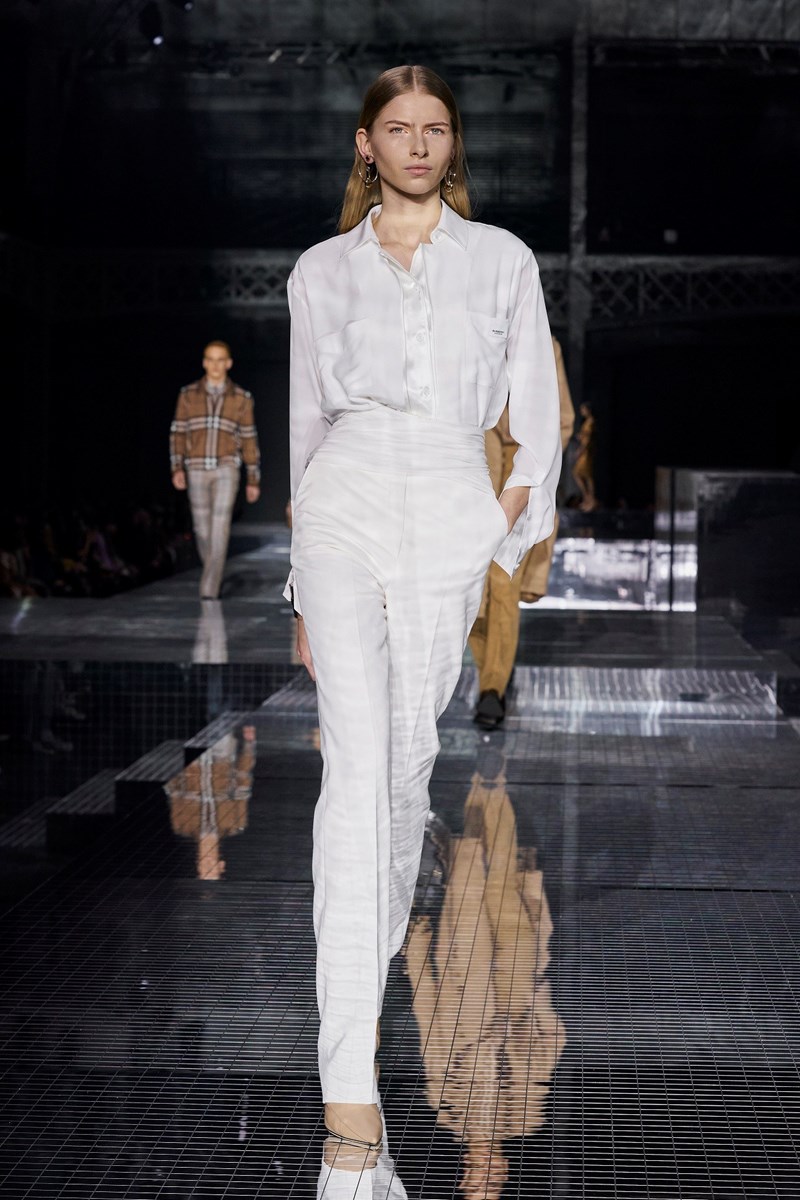 LFW: Το show του οίκου Burberry ήταν όνειρο! - εικόνα 5
