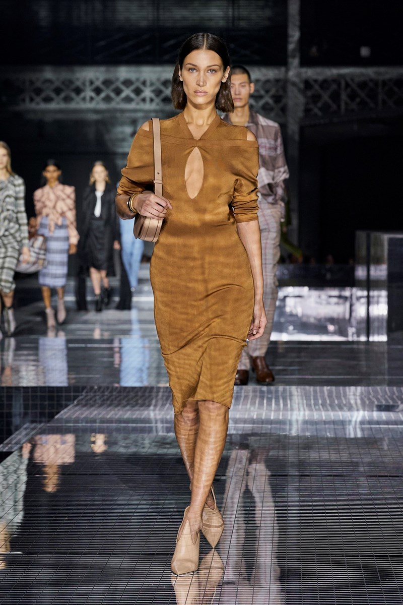 LFW: Το show του οίκου Burberry ήταν όνειρο! - εικόνα 1