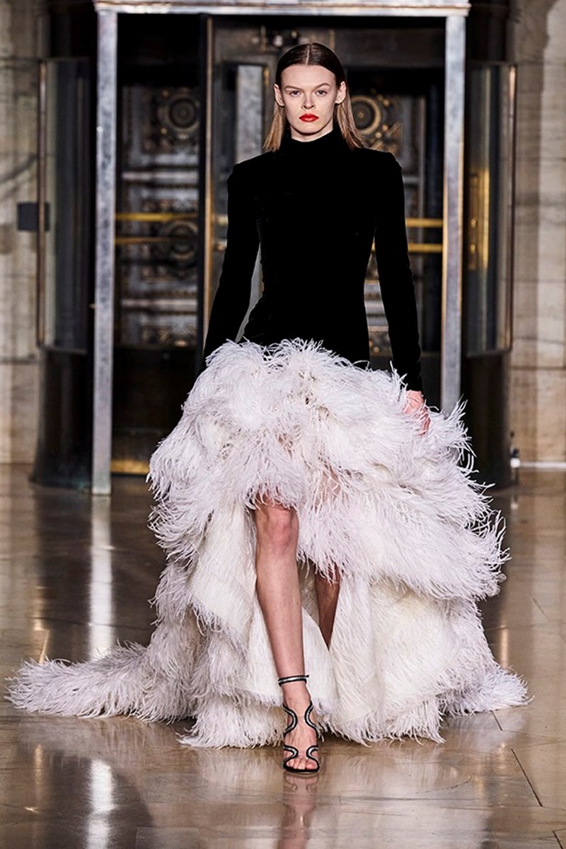 Fashion Month AW20: 15 high-end φορέματα που ονειρευόμαστε να φορέσουμε - εικόνα 4