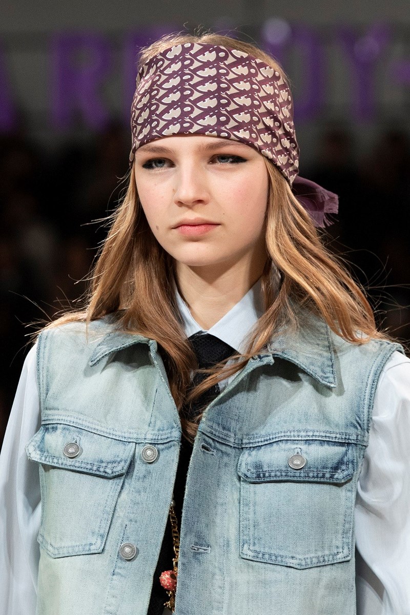 Στο show του οίκου Dior εμείς ερωτευτήκαμε τα αξεσουάρ - εικόνα 3