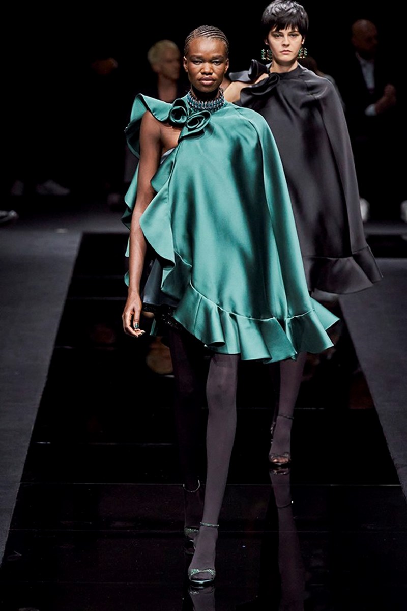 Fashion Month AW20: 15 high-end φορέματα που ονειρευόμαστε να φορέσουμε - εικόνα 8