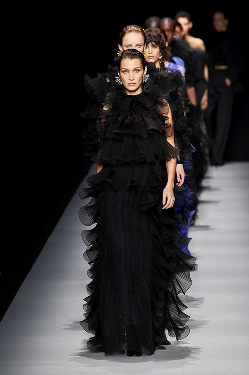 Fashion Month AW20: 15 high-end φορέματα που ονειρευόμαστε να φορέσουμε - εικόνα 1