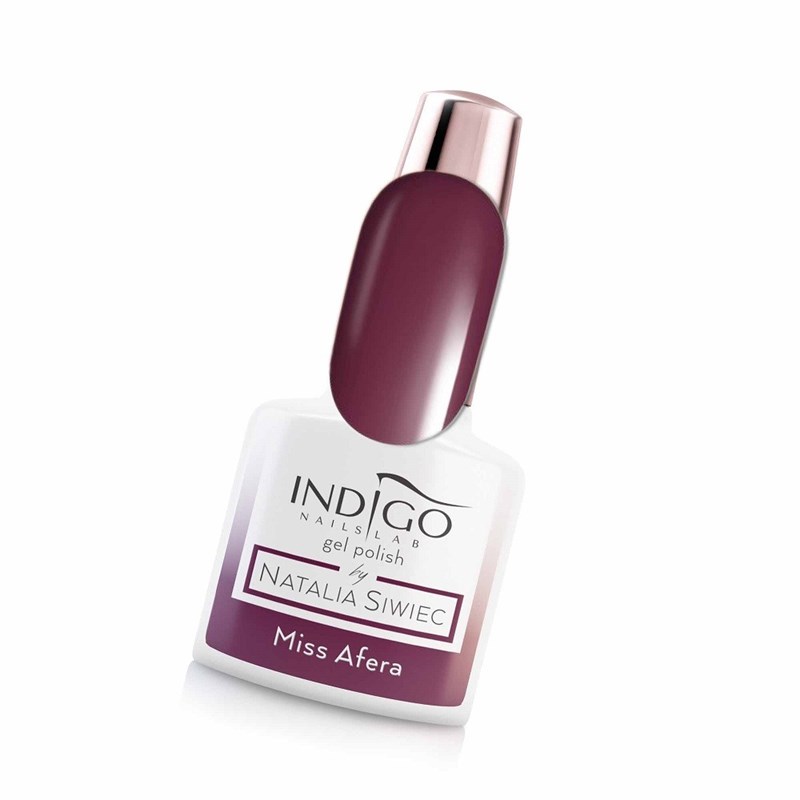 6+1 νέα βερνίκια νυχιών που θα λατρέψουμε αυτή τη σεζόν - εικόνα 6