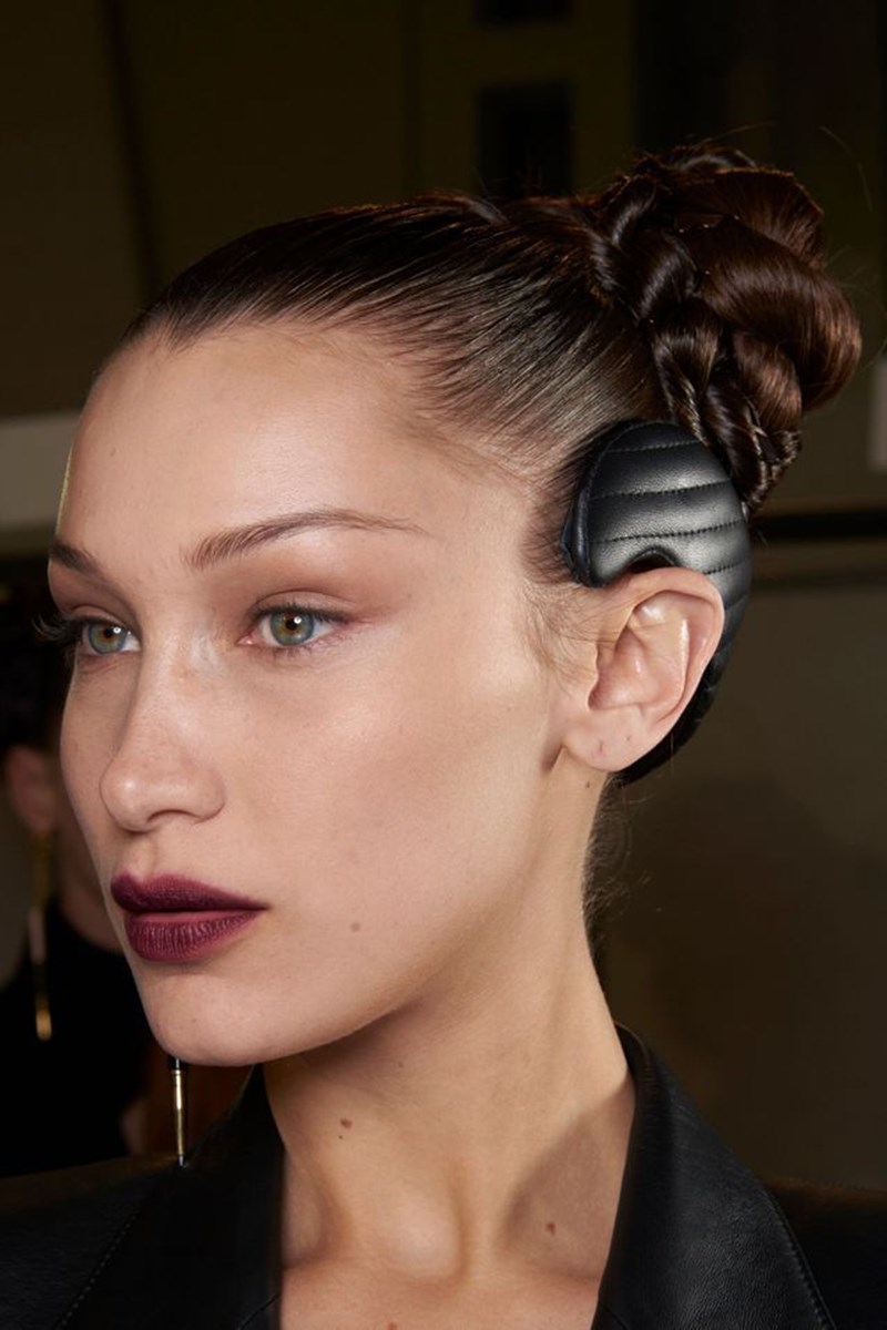 Εσύ θα φορέσεις το headband όπως στο ντεφιλέ του οίκου Fendi; - εικόνα 3