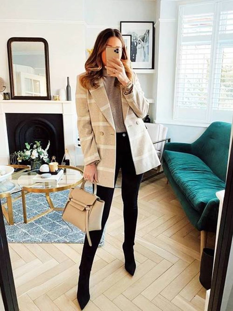 Το νέο αγαπημένο τζην των fashion girls κοστίζει κάτω από €25 - εικόνα 1