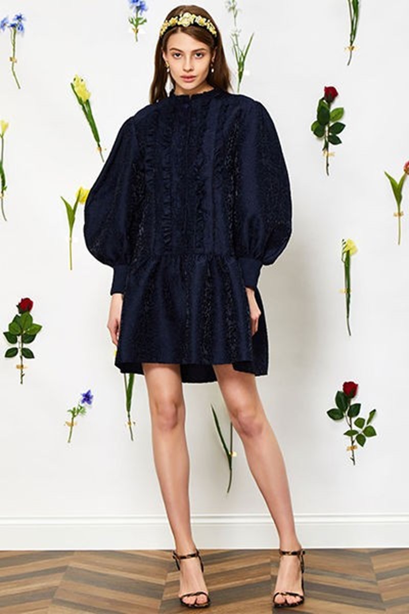 Λατρεύεις τα puff sleeves; Τότε αυτά τα φορέματα φωνάζουν το όνομά σου - εικόνα 6