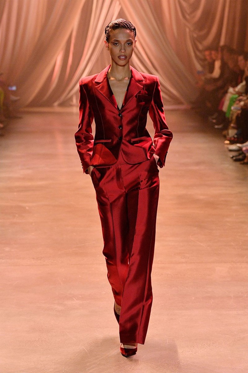 New York Fashion Week: Τα ωραιότερα λουκ από τα ντεφιλέ - εικόνα 5