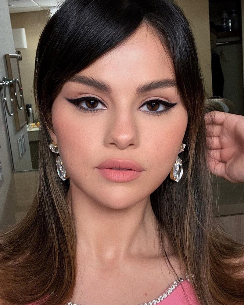 Οι celebrities λατρεύουν το κλασικό eye liner (και εμείς το ίδιο!) - εικόνα 5