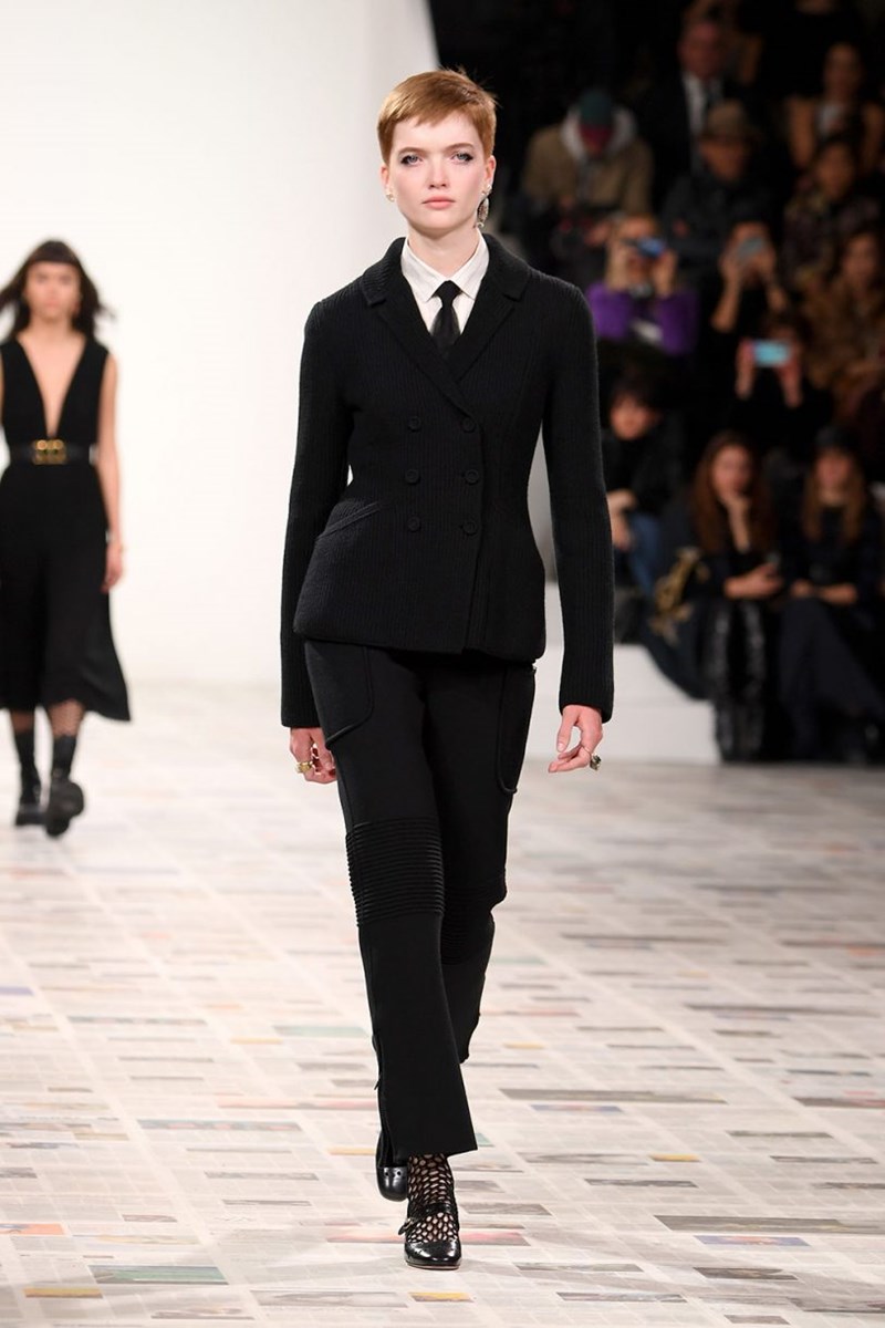 Η συλλογή του οίκου Dior κάνει αναδρομή στα 70's - εικόνα 3