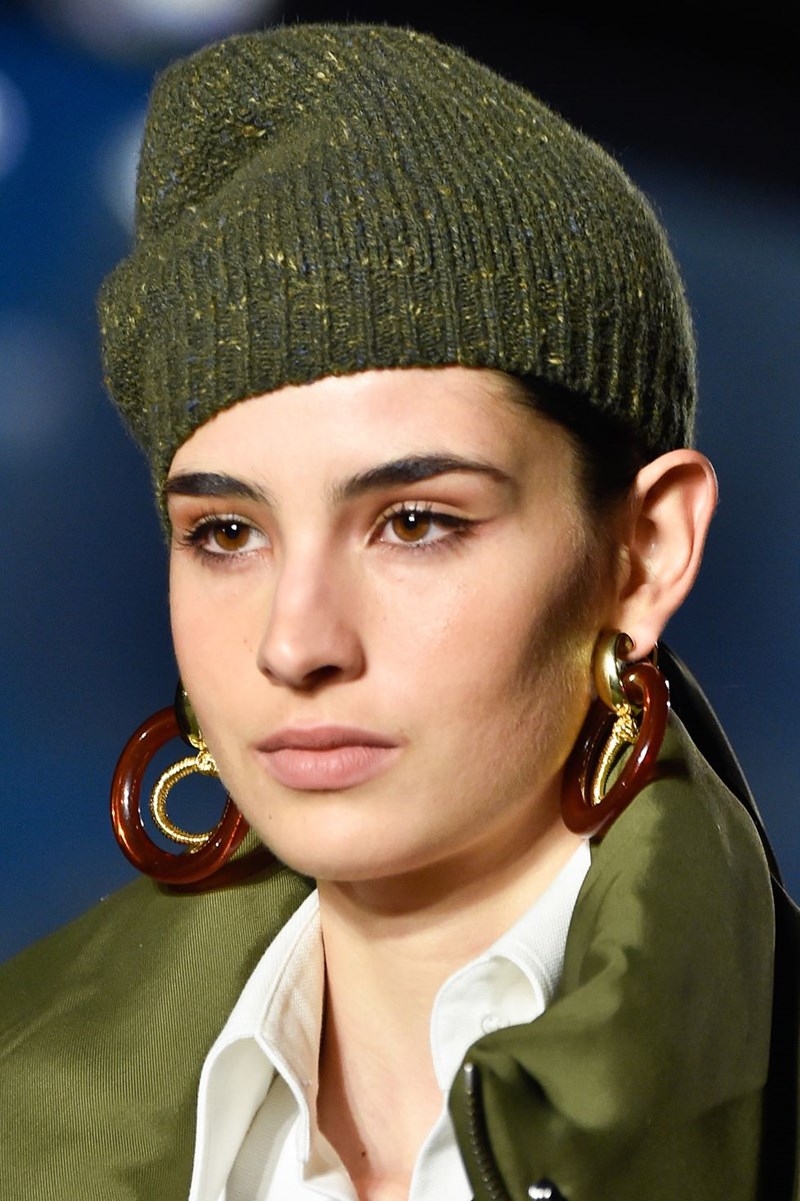 8 jewelry trends κατευθείαν από τα ντεφιλέ - εικόνα 4