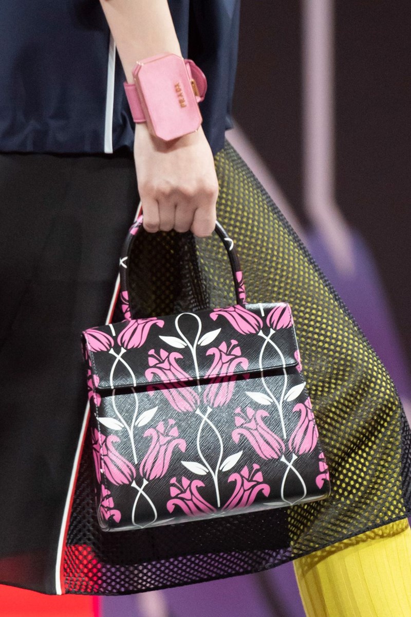 Στην Εβδομάδα Μόδας του Μιλάνου είδαμε τις πιο hot τσάντες - εικόνα 4