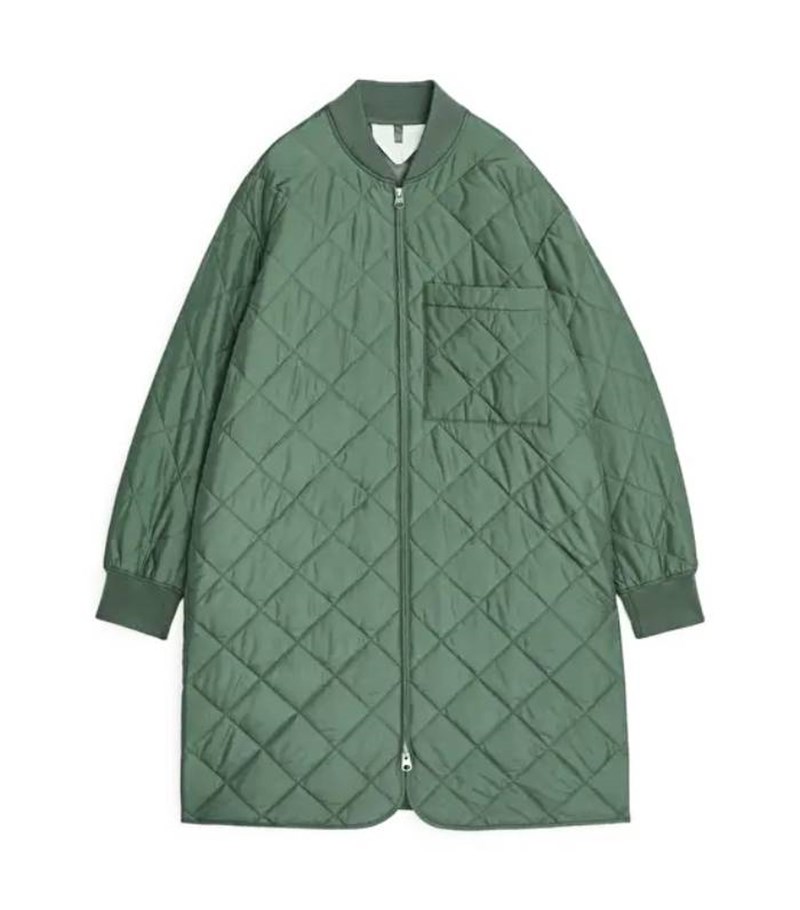 Quilted Jackets: Το πιο hot πανωφόρι της σεζόν ήταν το αγαπημένο της Βασίλισσας Ελισάβετ - εικόνα 13
