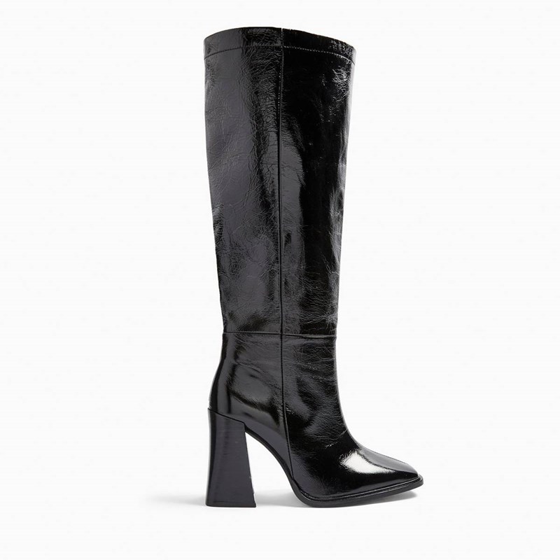 Φοράς συχνά στενά παντελόνια; Με αυτά τα παπούτσια ταιριάζουν - εικόνα 7