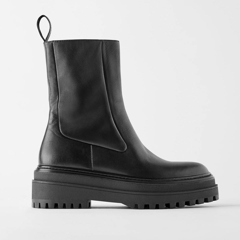 Φοράς συχνά στενά παντελόνια; Με αυτά τα παπούτσια ταιριάζουν - εικόνα 3