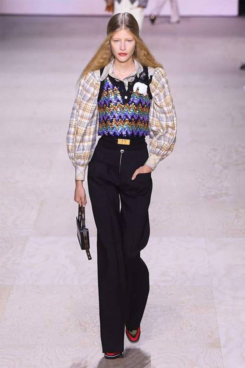 6 πανεύκολα styling trends που θα αντιγράψουμε από τα ντεφιλέ - εικόνα 2