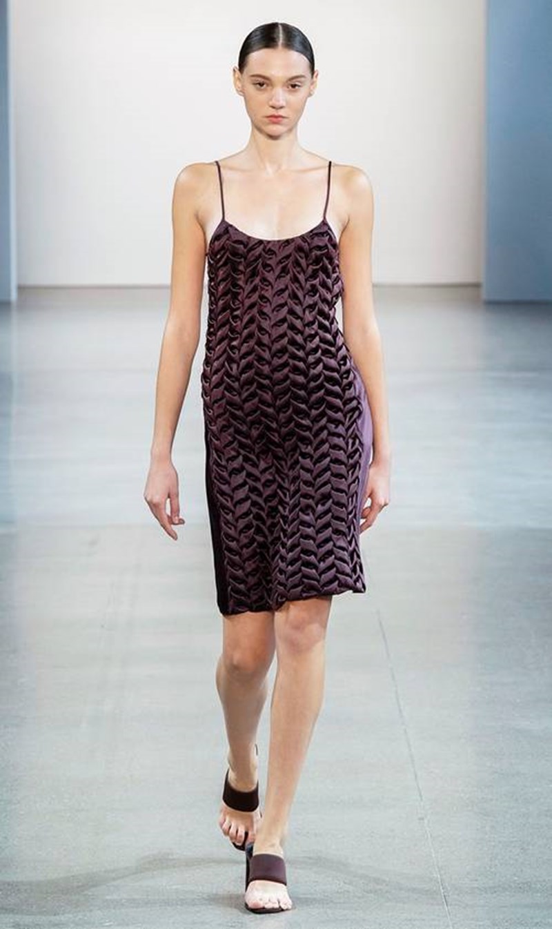 6 τάσεις των 90s που επιστρέφουν δυναμικά στην γκαρνταρόμπα μας - εικόνα 5