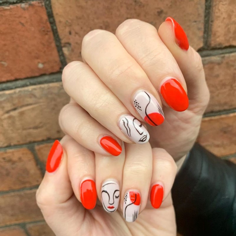 Red Hot: Το κόκκινο μανικιούρ όπως δεν το έχεις ξαναδεί - εικόνα 1