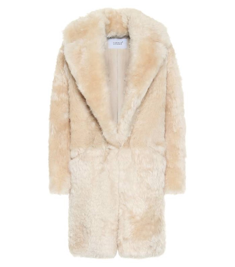 Get the look: Αυτό το outfit μόνο βαρετό δεν το λες! - εικόνα 9