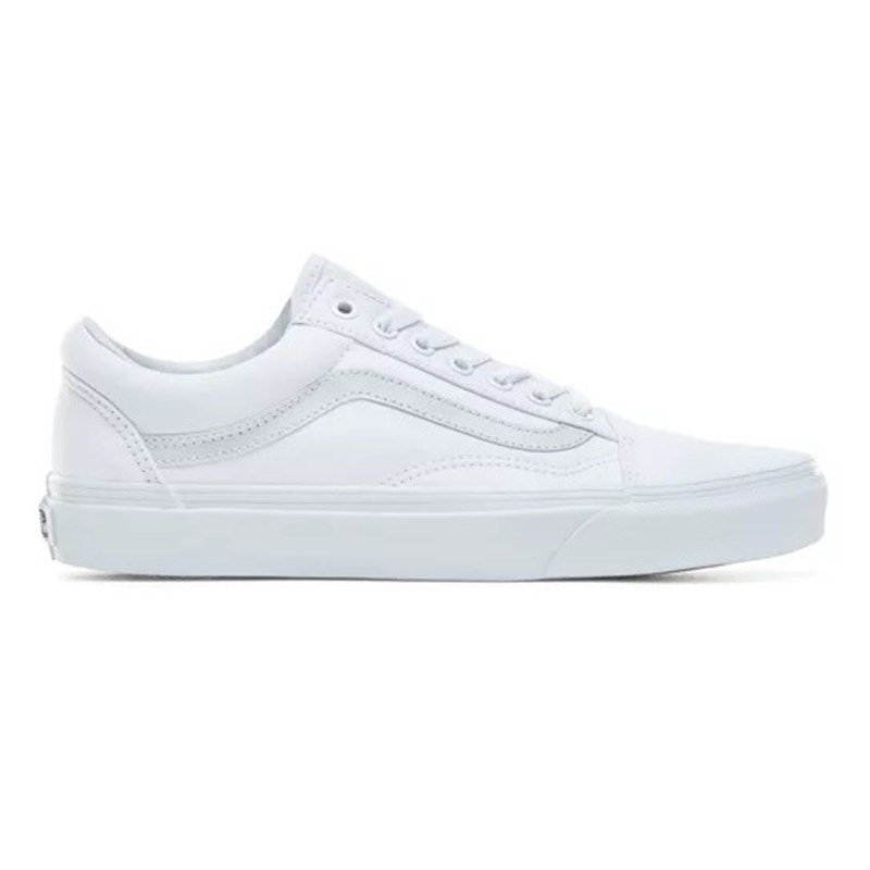 12+1 λευκά sneakers για την άνοιξη (και όχι μόνο) - εικόνα 13