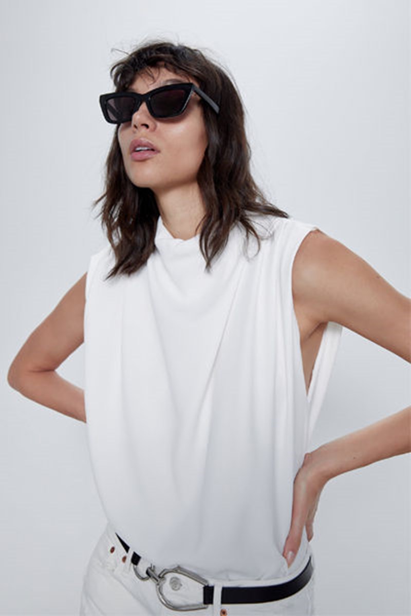 Basic τοπ + βάτες = Το νέο must-have που έχουμε αγαπήσει - εικόνα 9