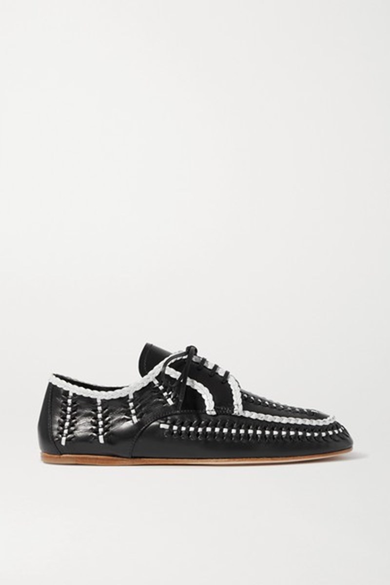 Τα φλατ παπούτσια της άνοιξης έχουν το σοφιστικέ στυλ που θέλουμε - εικόνα 1