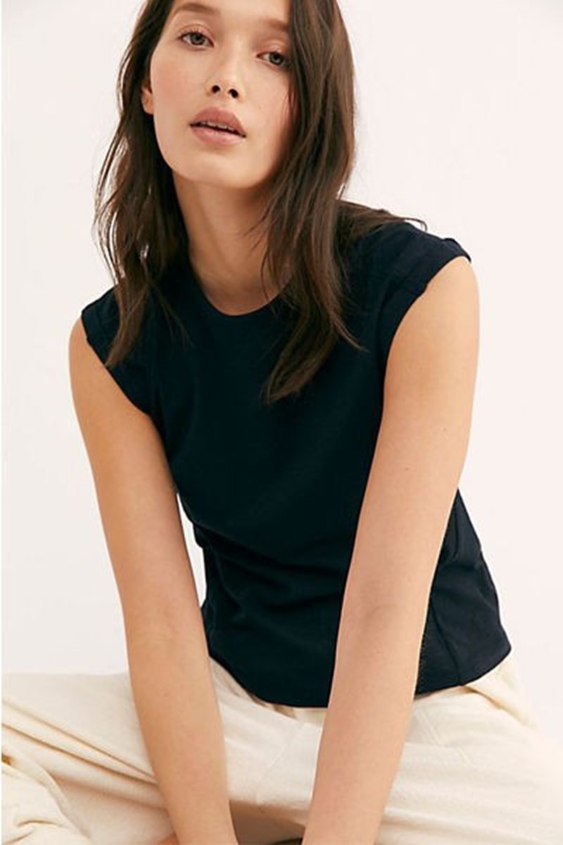 Basic τοπ + βάτες = Το νέο must-have που έχουμε αγαπήσει - εικόνα 8