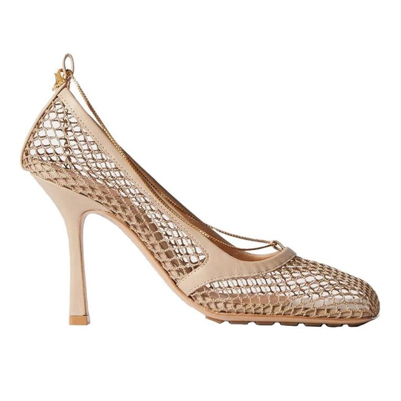 Η τάση στα παπούτσια που πρέπει να μάθεις πριν από τις φίλες σου - εικόνα 3