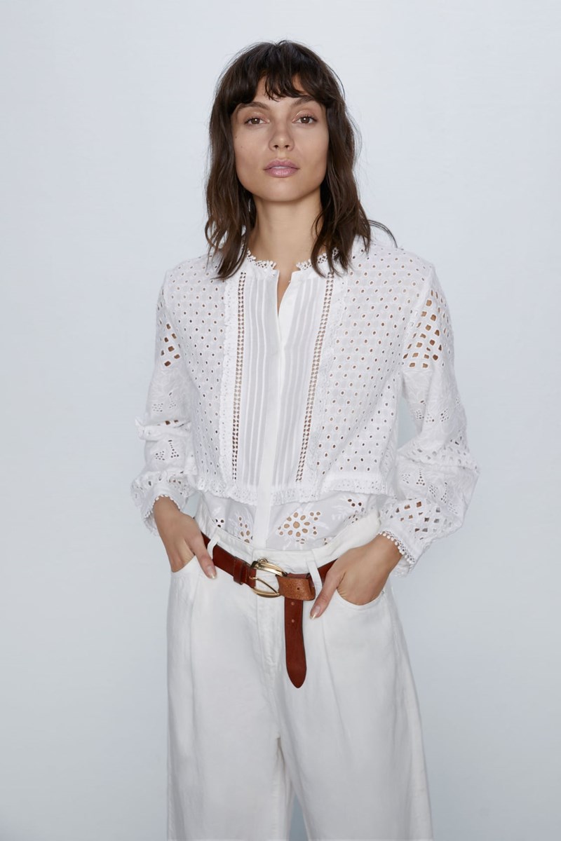 Όλες χρειαζόμαστε ένα λευκό τοπ! Σου βρήκαμε 8 από τα Zara - εικόνα 2