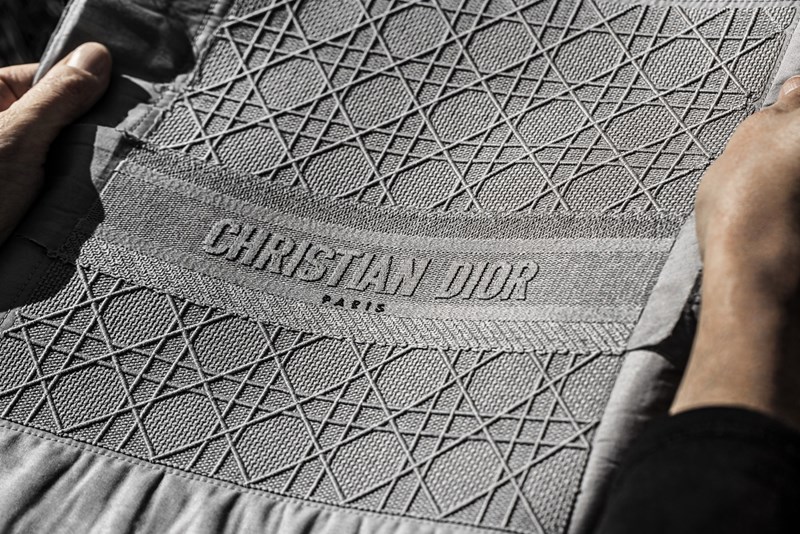 Πώς δημιουργείται η Lady D-Lite του οίκου Dior; - εικόνα 3