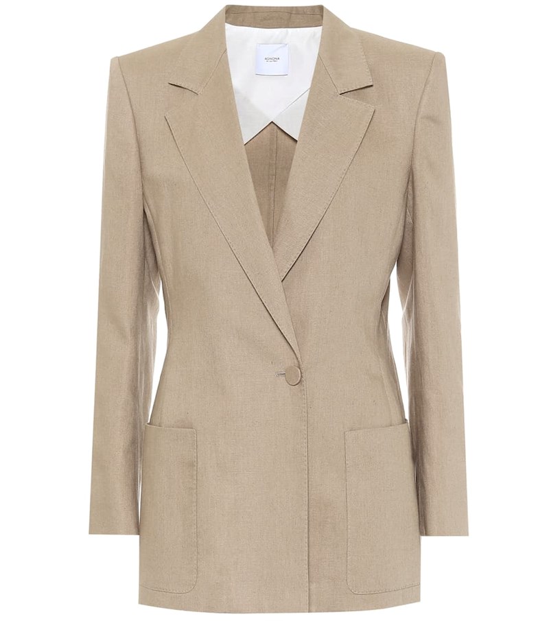 Λινά κοστούμια, polo tops και όλα όσα έχουν οι fashionistas στη ντουλάπα τους αυτή την περίοδο - εικόνα 2